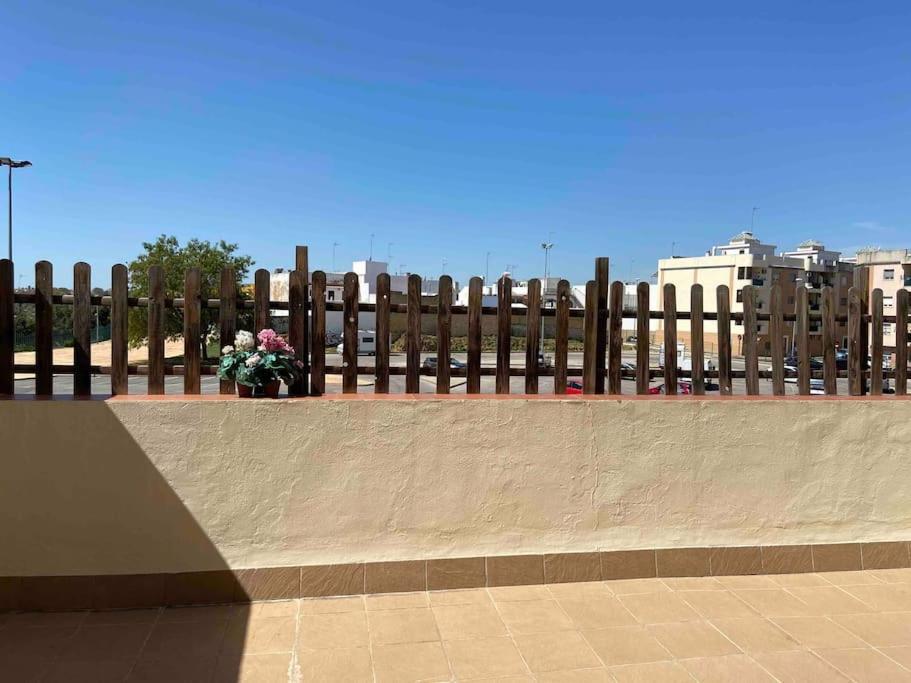Atico Santa Lucia Terraza Y Parking Gratuitos Apartment Alcala de Guadaira Ngoại thất bức ảnh